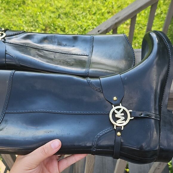 Michael Kors Black Rain Boots Size 8 Logo Equestrian Style - Picture 3 of 8